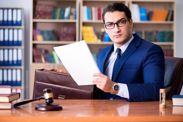 Compelling Reasons Why You Need a Business Lawyer